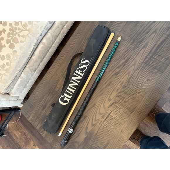 Vintage Guinness Pool Cue - 2-Piece with Logo Bag - Picture 7 of 10